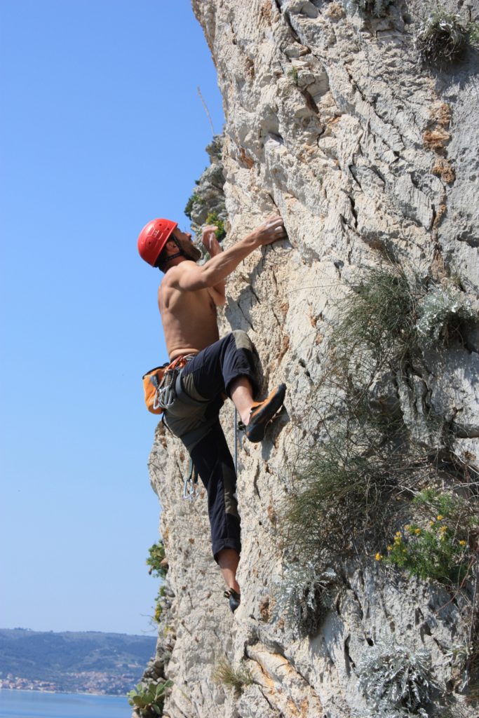 rock-climbing-in-split-with-given2fly-adventures-gyg1